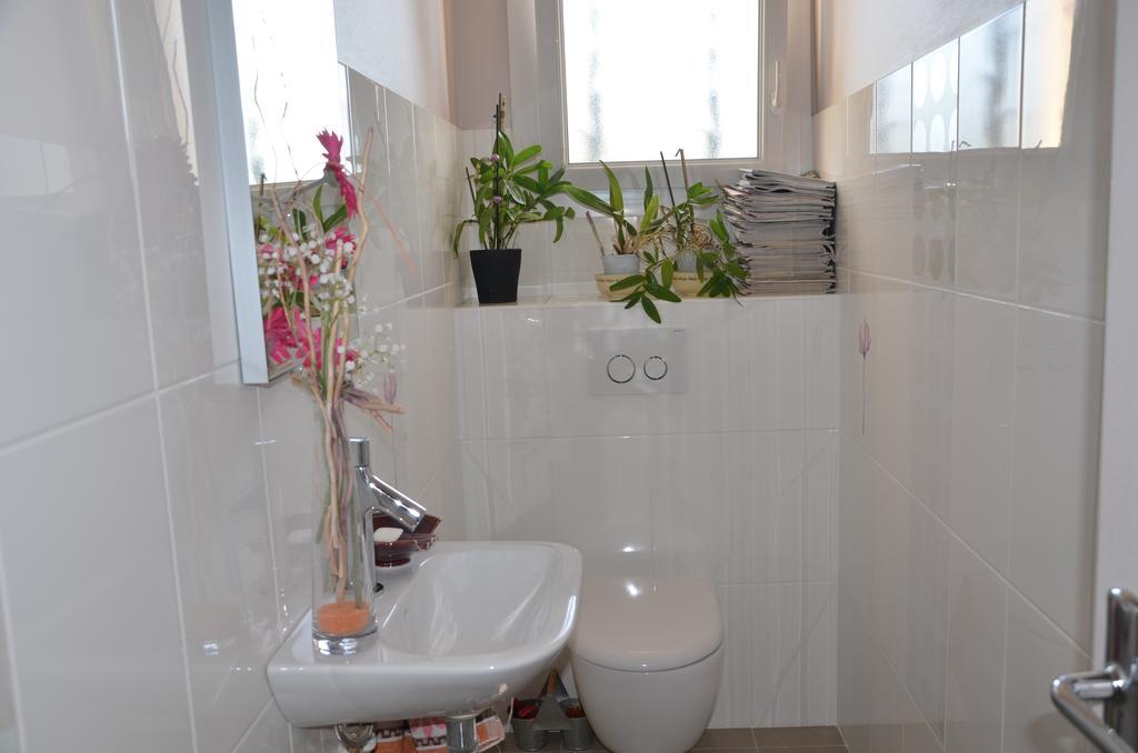 Chambre D'Hotes Et Spa อาฌ็อง ภายนอก รูปภาพ